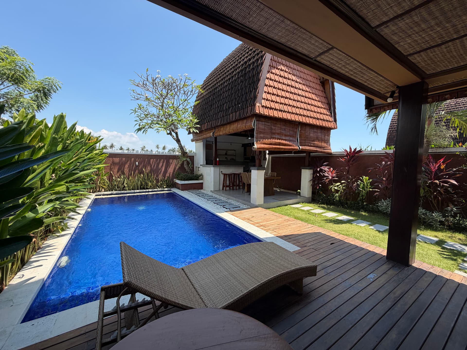 Villa Kayu interior photograph 12