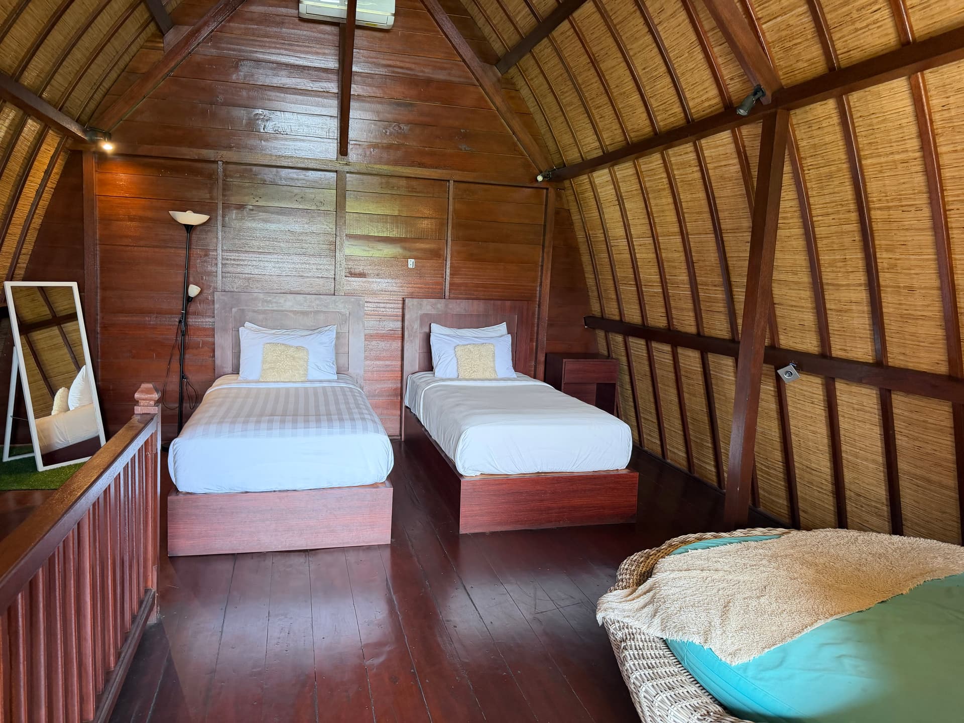 Villa Krisna interior photograph 14
