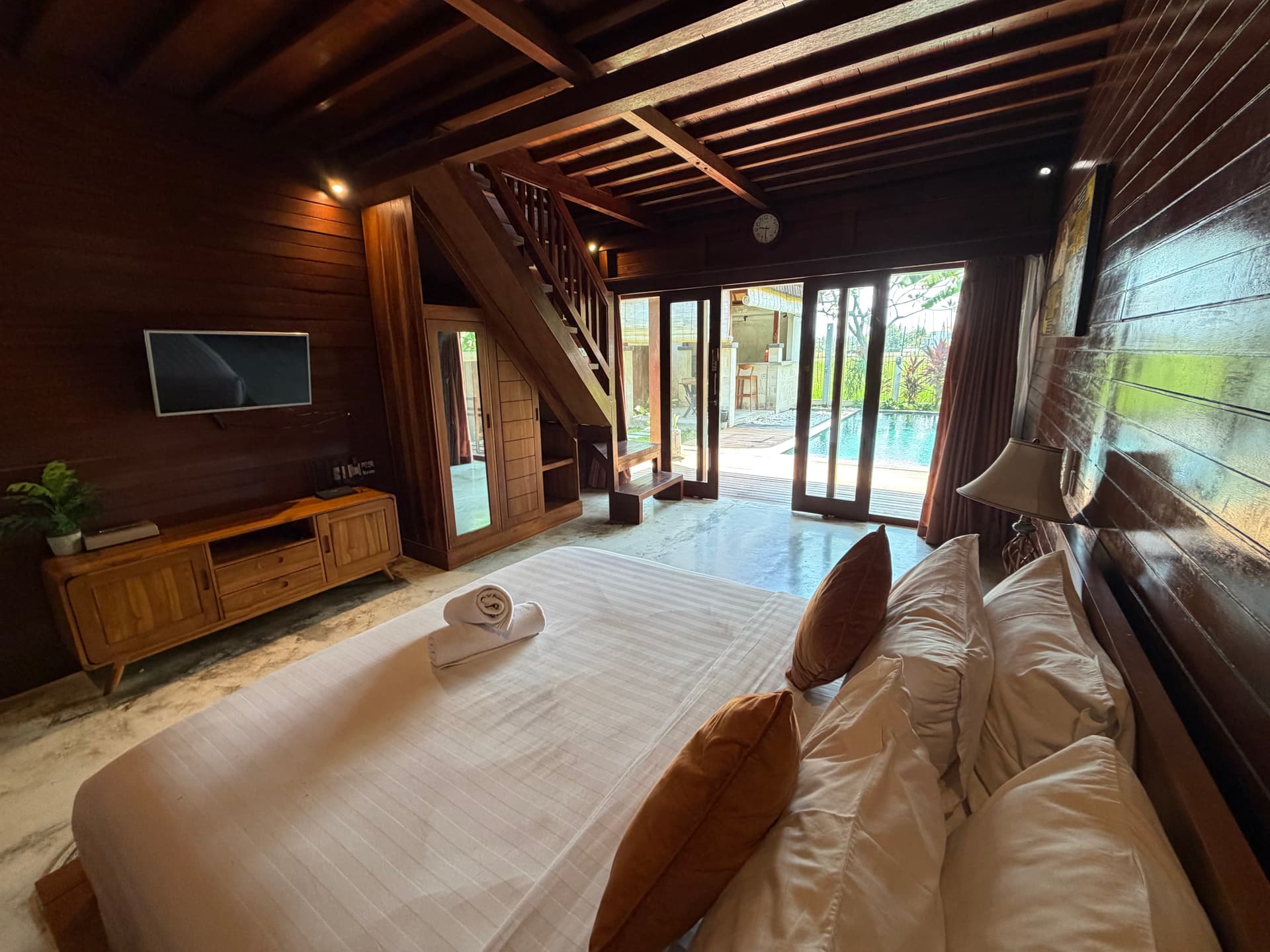 Villa Monstera interior photograph 8